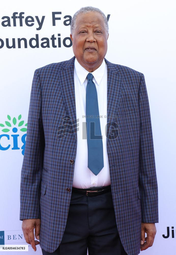 Harold and Carole Pump Foundation 25th Anniversary - Beverly Hills