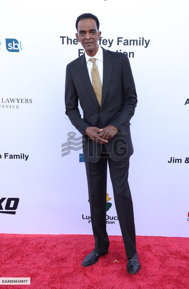 Harold and Carole Pump Foundation 25th Anniversary - Beverly Hills