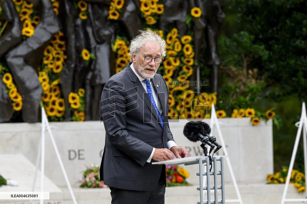 King Willem-Alexander and PM Schoof Commemorate 80th Anniversary of WWII End - The Hague