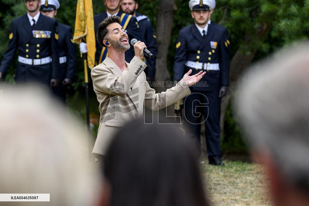 King Willem-Alexander and PM Schoof Commemorate 80th Anniversary of WWII End - The Hague