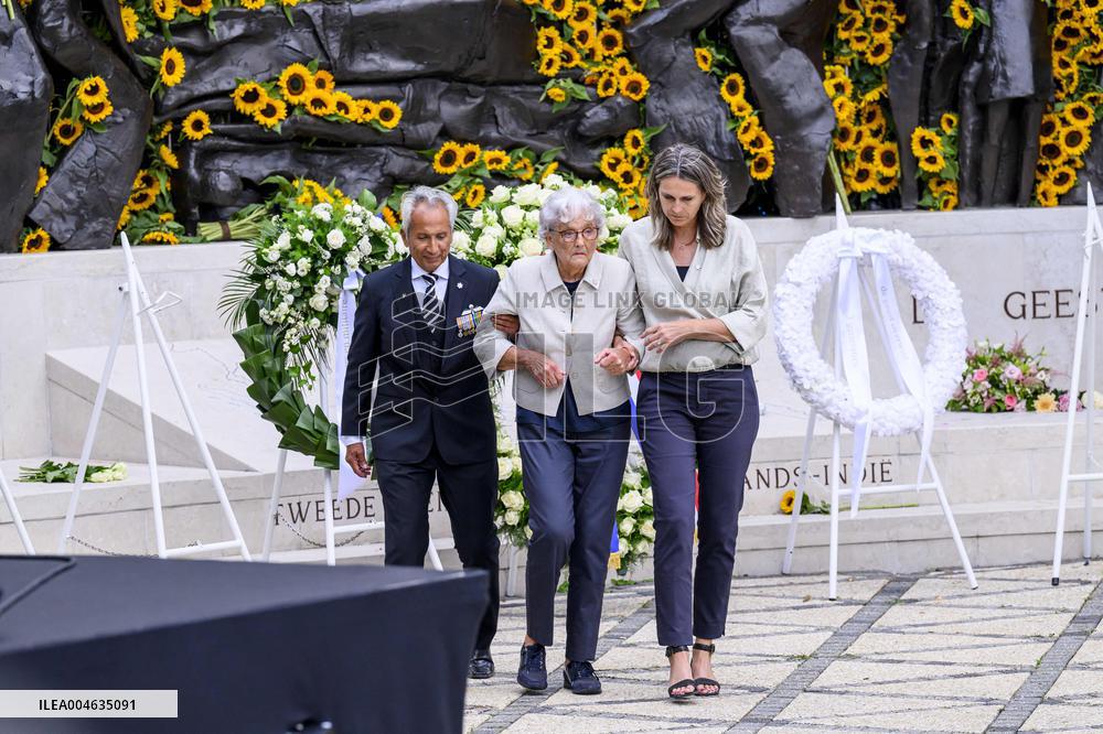 King Willem-Alexander and PM Schoof Commemorate 80th Anniversary of WWII End - The Hague