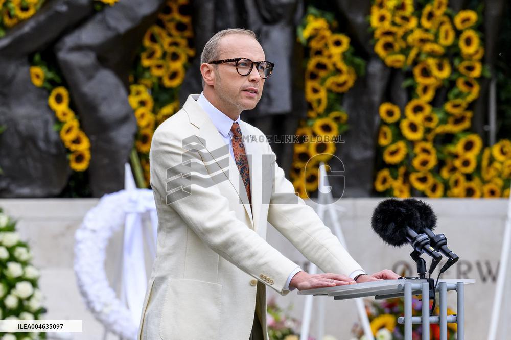 King Willem-Alexander and PM Schoof Commemorate 80th Anniversary of WWII End - The Hague