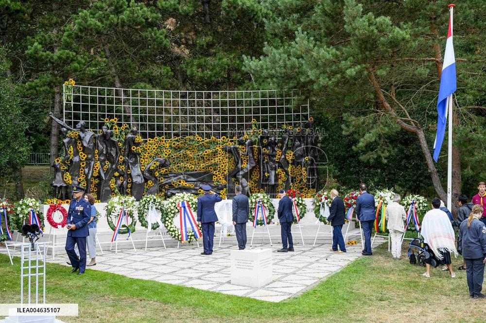 King Willem-Alexander and PM Schoof Commemorate 80th Anniversary of WWII End - The Hague