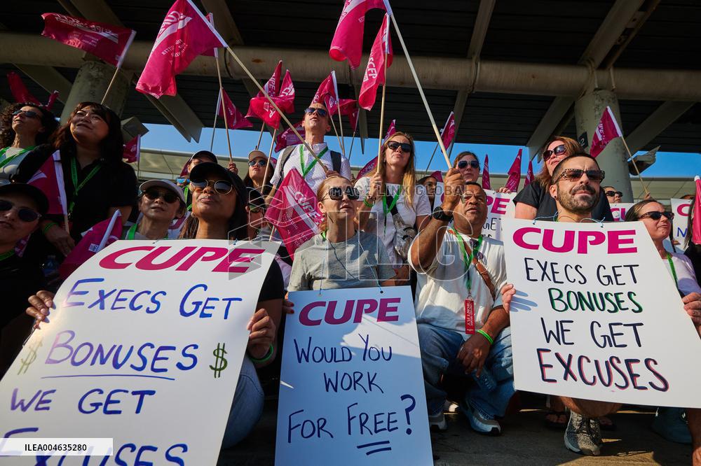 Air Canada Flight Attendants Strike - Toronto