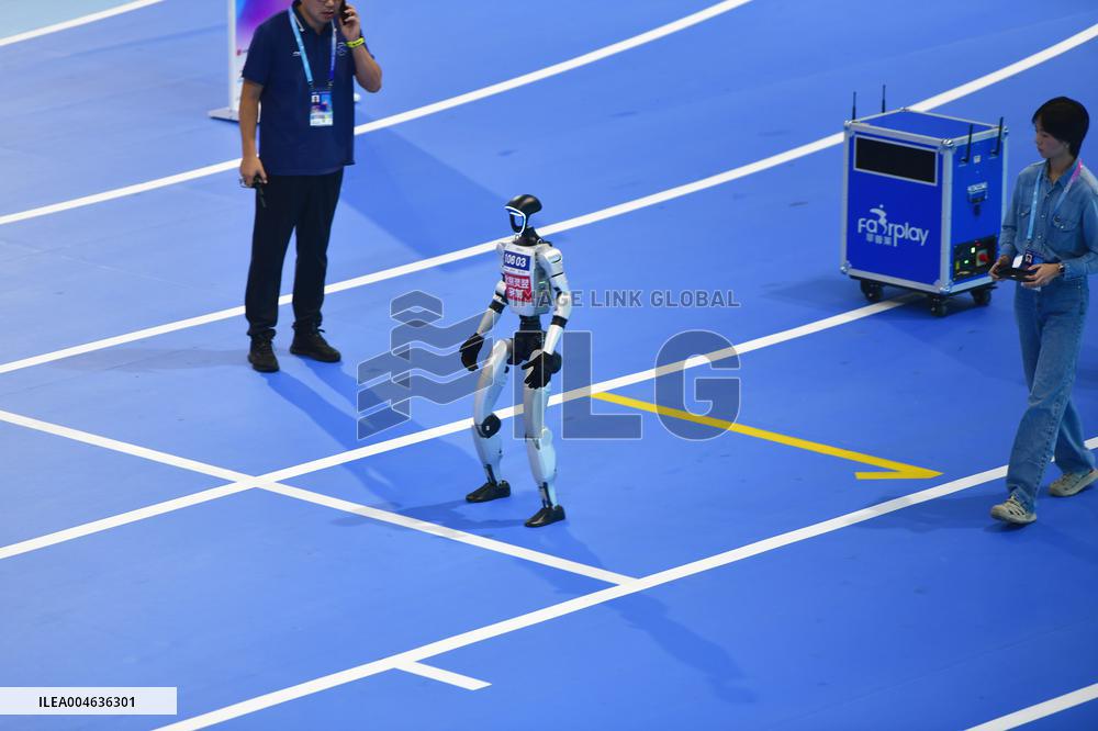 First World Humanoid Robot Games in Beijing