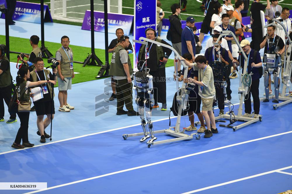 First World Humanoid Robot Games in Beijing