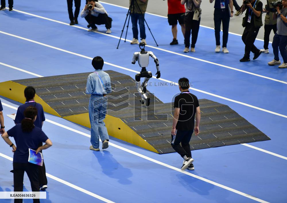 First World Humanoid Robot Games in Beijing