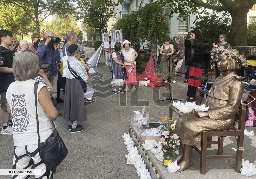 "Comfort women" statue in Berlin