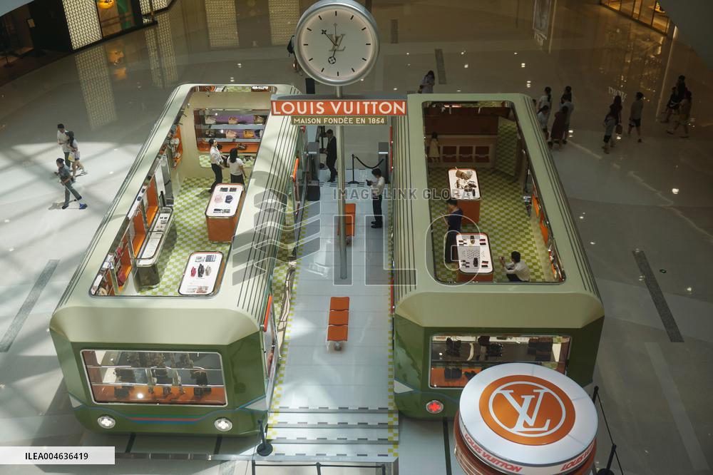 LV Express Pop-up Store in Hangzhou