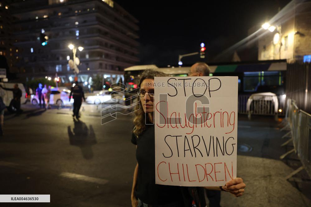 Rally in Jerusalem Supports Gaza - Israel