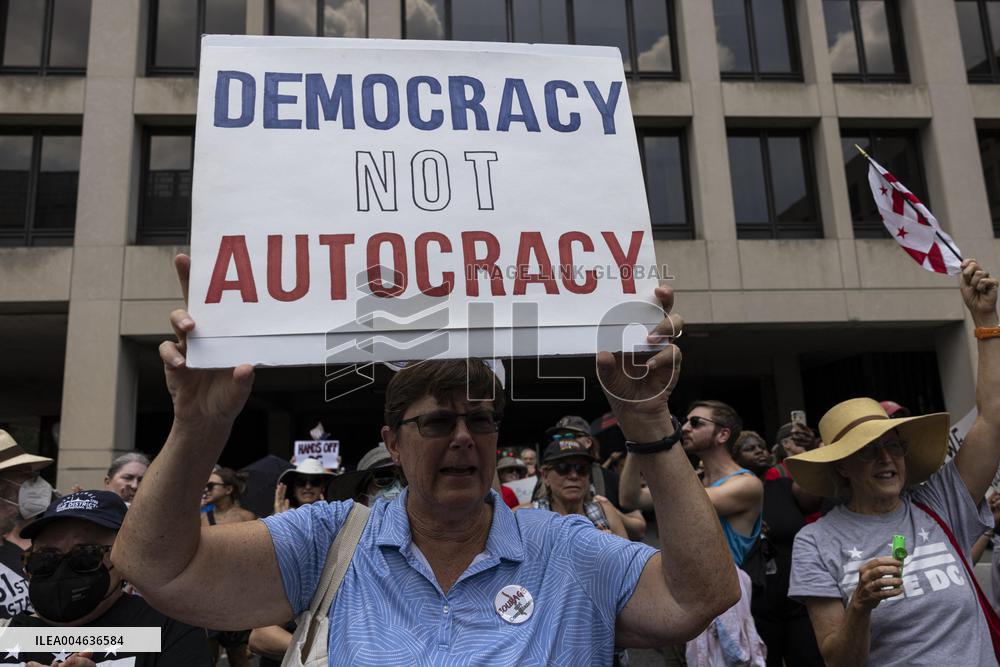 Protests Against The Deploy of National Guard Troops - Washington DC