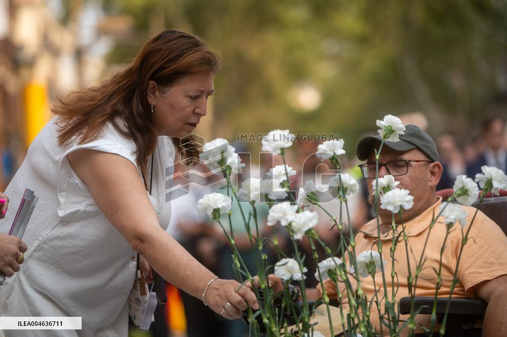 Barcelona Honors 17A Bombing Victims on 8th Anniversary - Barcelona