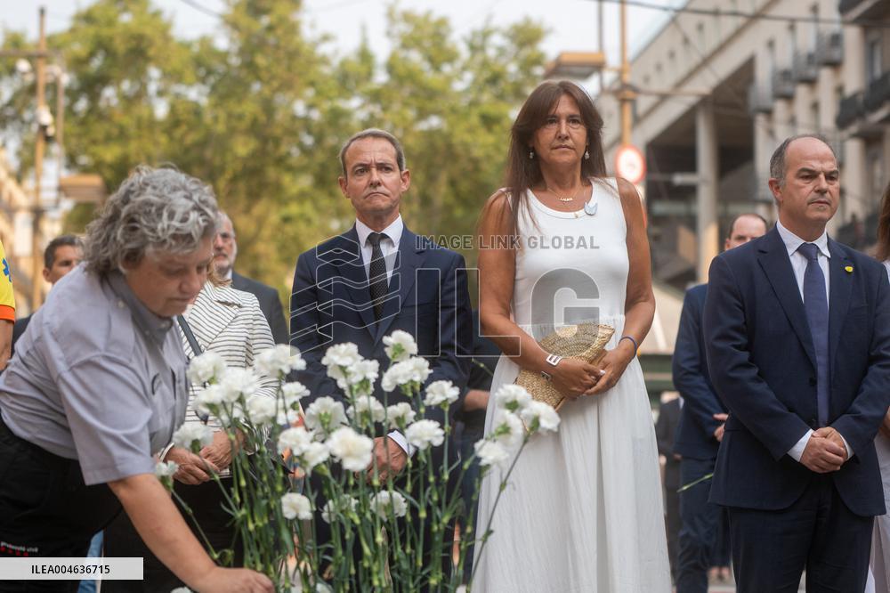 Barcelona Honors 17A Bombing Victims on 8th Anniversary - Barcelona