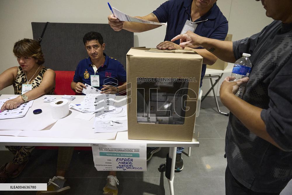 Bolivia 2025 General Elections in Madrid - Spain