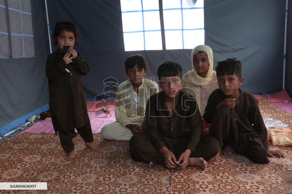 China Provides Aid to Afghanistan