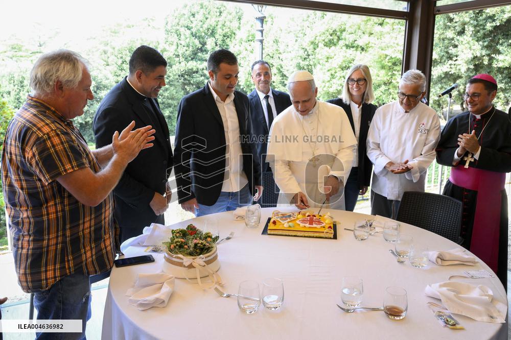 Pope Leo XIV Have Lunch With One Hundred Poor People - Castel Gandolfo