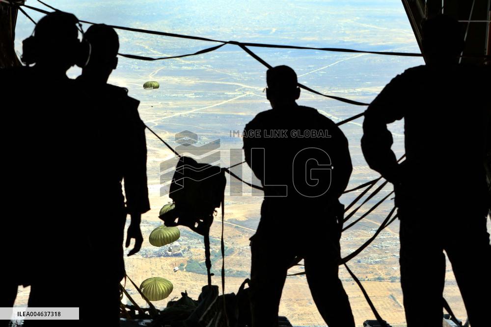 Airdrop of 106 Tonnes New Relief Supplies to Gaza - Zaraq