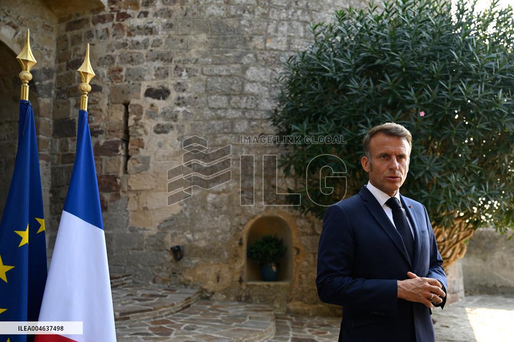 Videoconference Between Emmanuel Macron And The Coalition Of The Willing - Bormes-les-Mimosas