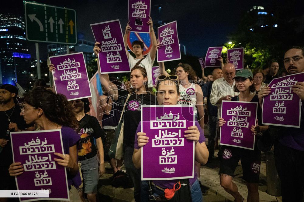 Thousands of Israelis Protest - Tel Aviv
