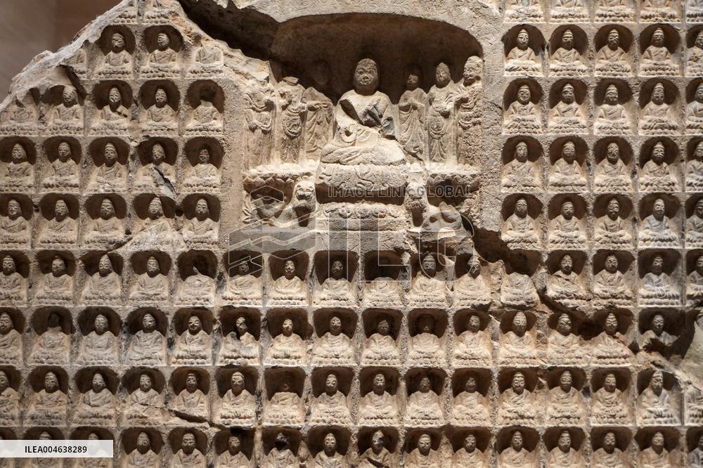 Stone Thousand Buddha Statue Stele in Shanghai Museum