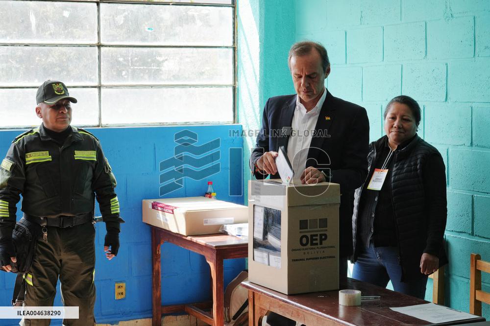 Centrist Rodrigo Paz Leads of Bolivia Presidential - La Paz