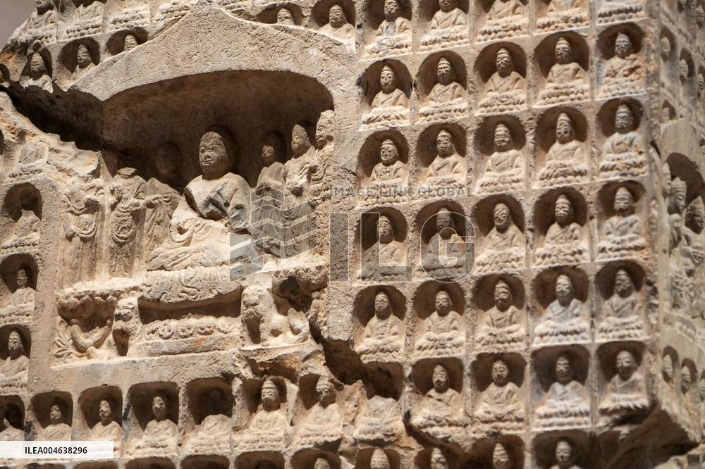 Stone Thousand Buddha Statue Stele in Shanghai Museum
