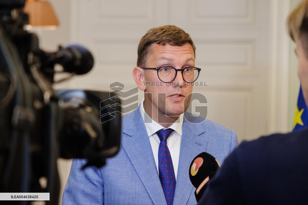 Press conference at Stenbock House