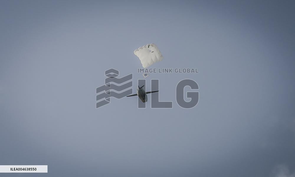 Families Mourn Airstrike Victims - Gaza