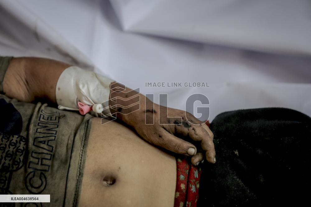 Families Mourn Airstrike Victims - Gaza