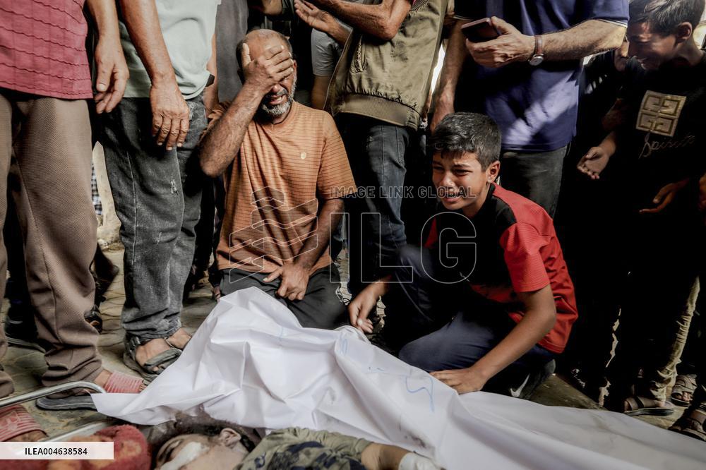 Families Mourn Airstrike Victims - Gaza