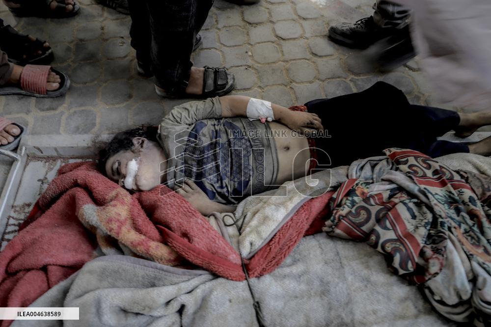 Families Mourn Airstrike Victims - Gaza