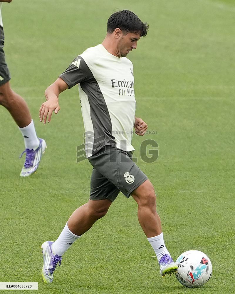 Real Madrid Training Session - Madrid