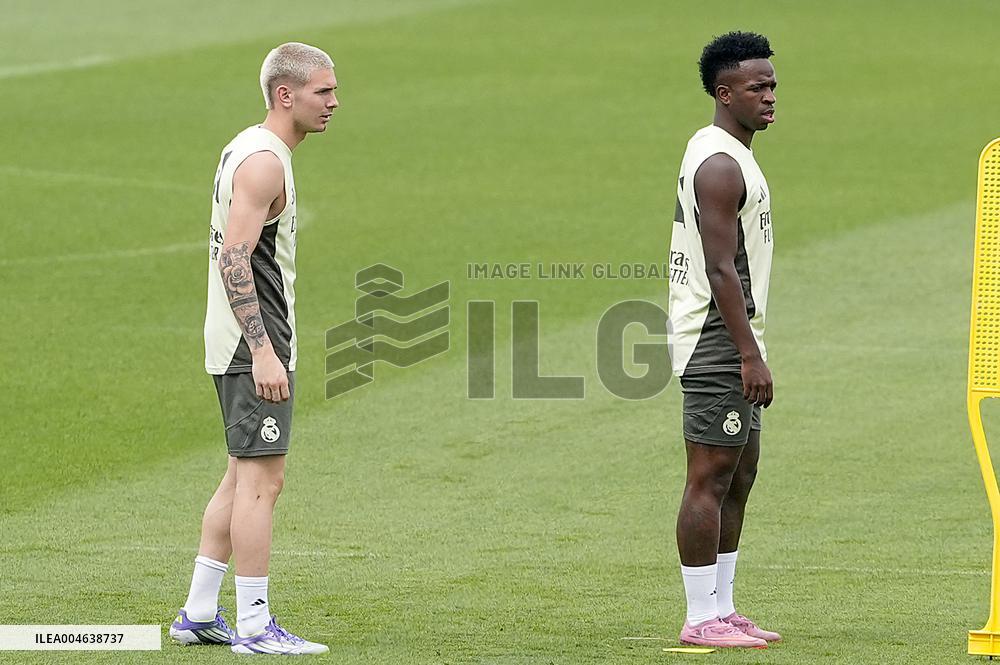 Real Madrid Training Session - Madrid