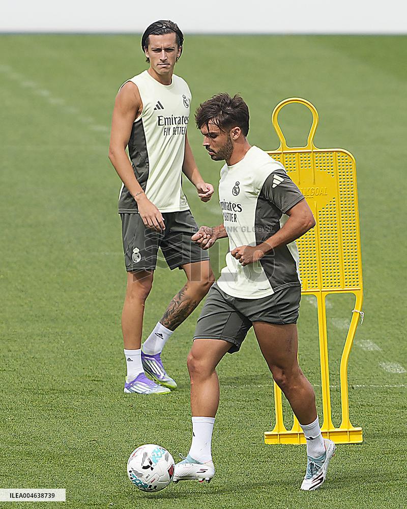 Real Madrid Training Session - Madrid