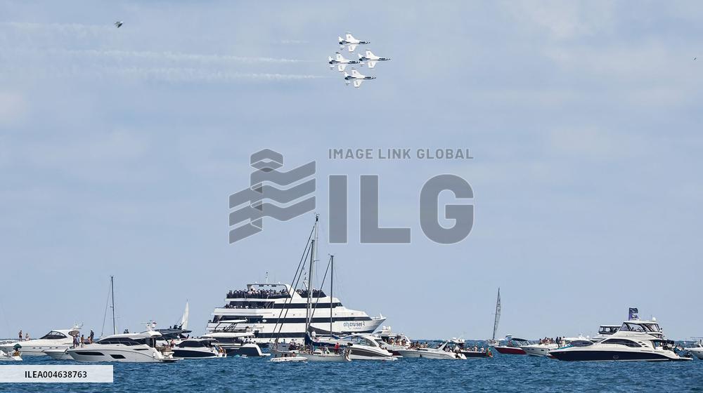 The U.S. Air Force Air Demonstration - Chicago