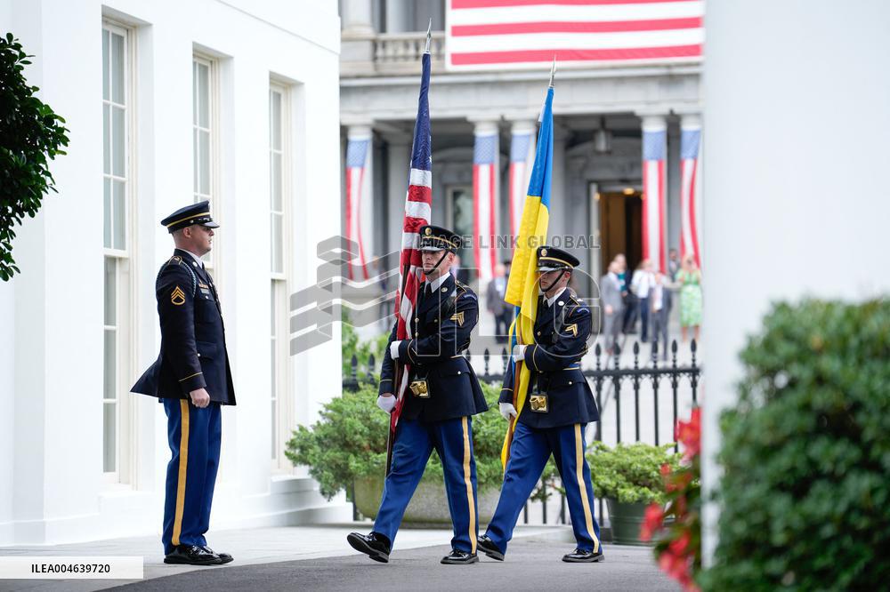 Donald Trump Greets Ukrainian President - Washington