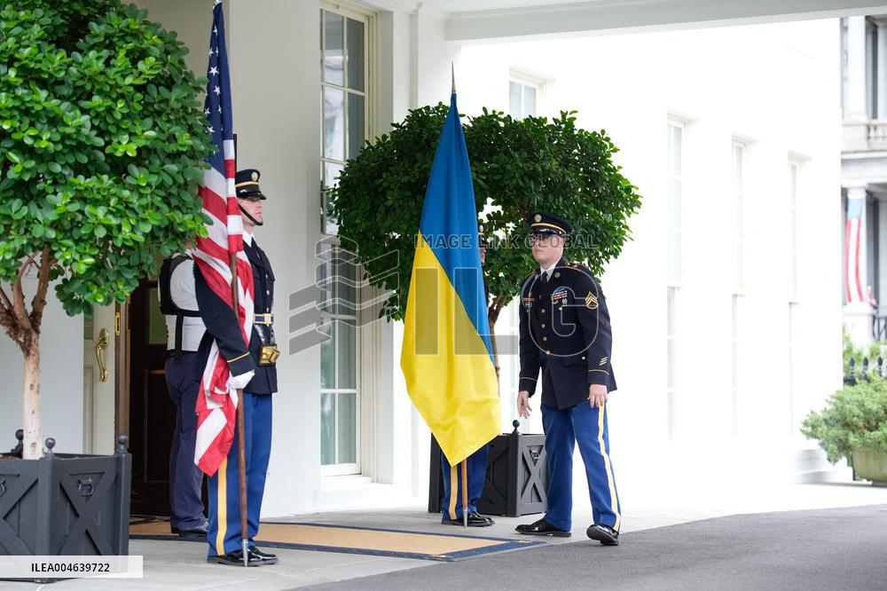 Donald Trump Greets Ukrainian President - Washington