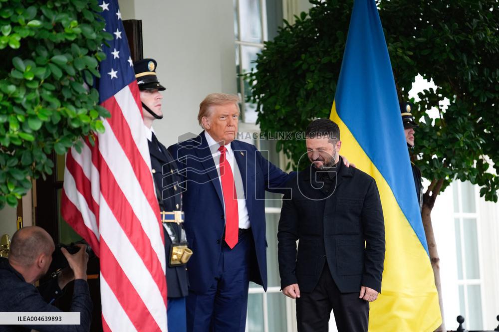 Donald Trump Greets Ukrainian President - Washington