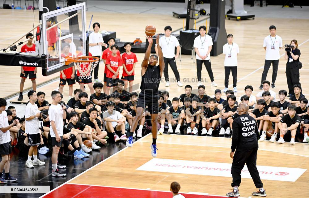 Basketball: Hachimura hosts youth camp in Japan