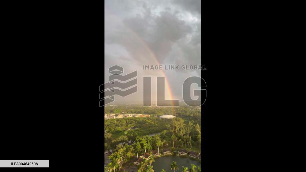 US: Stunning Rainbow Appears Over Florida Sky