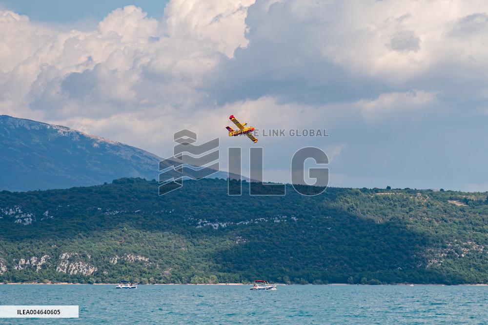 Wildfire in Petit Bessillon Massif Controlled After Major Response Effort - France