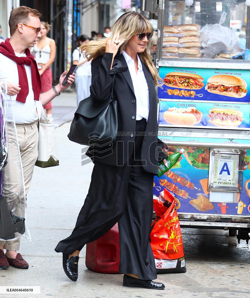 Heidi Klum on Set in New York - NYC
