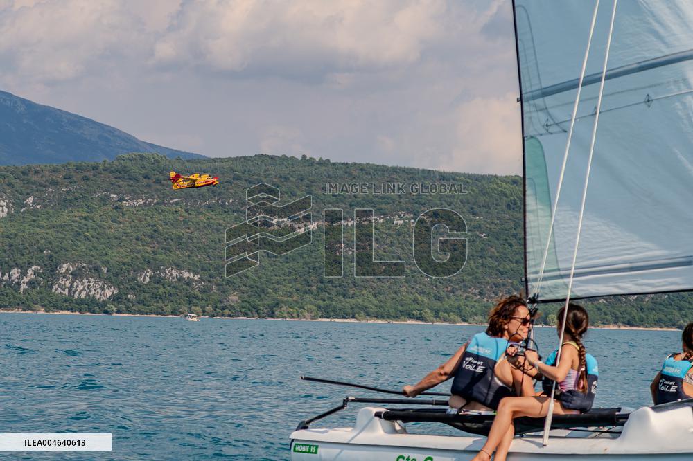 Wildfire in Petit Bessillon Massif Controlled After Major Response Effort - France