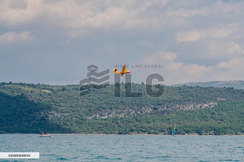 Wildfire in Petit Bessillon Massif Controlled After Major Response Effort - France