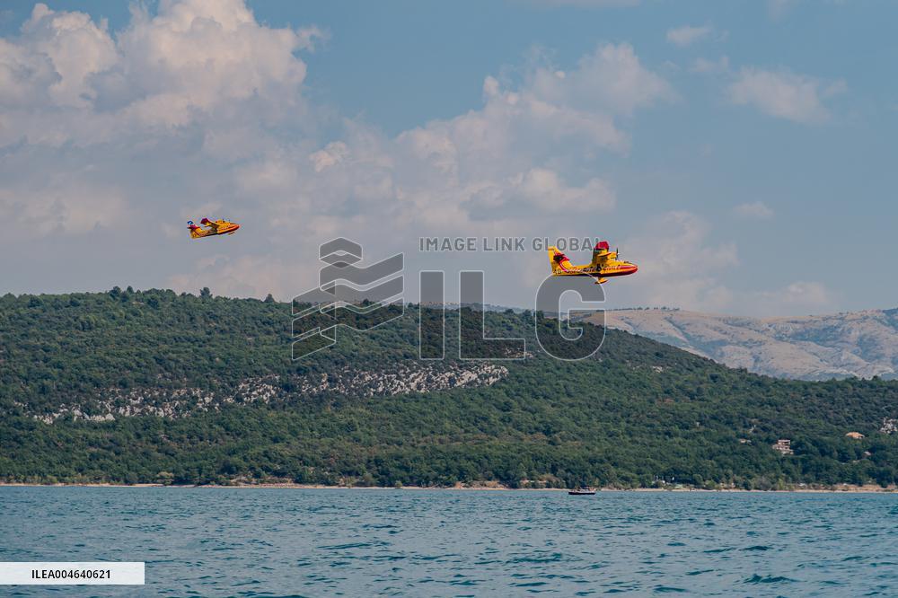 Wildfire in Petit Bessillon Massif Controlled After Major Response Effort - France