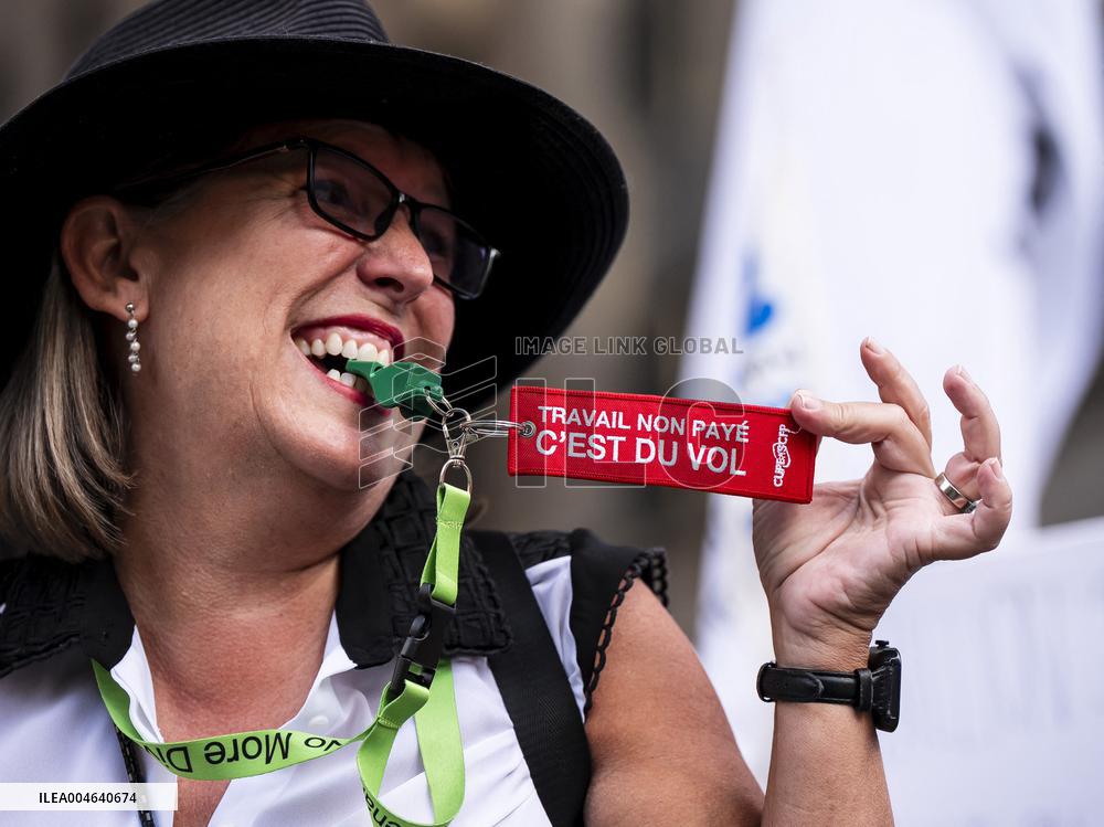 Air Canada The Social Movement Grows - Canada