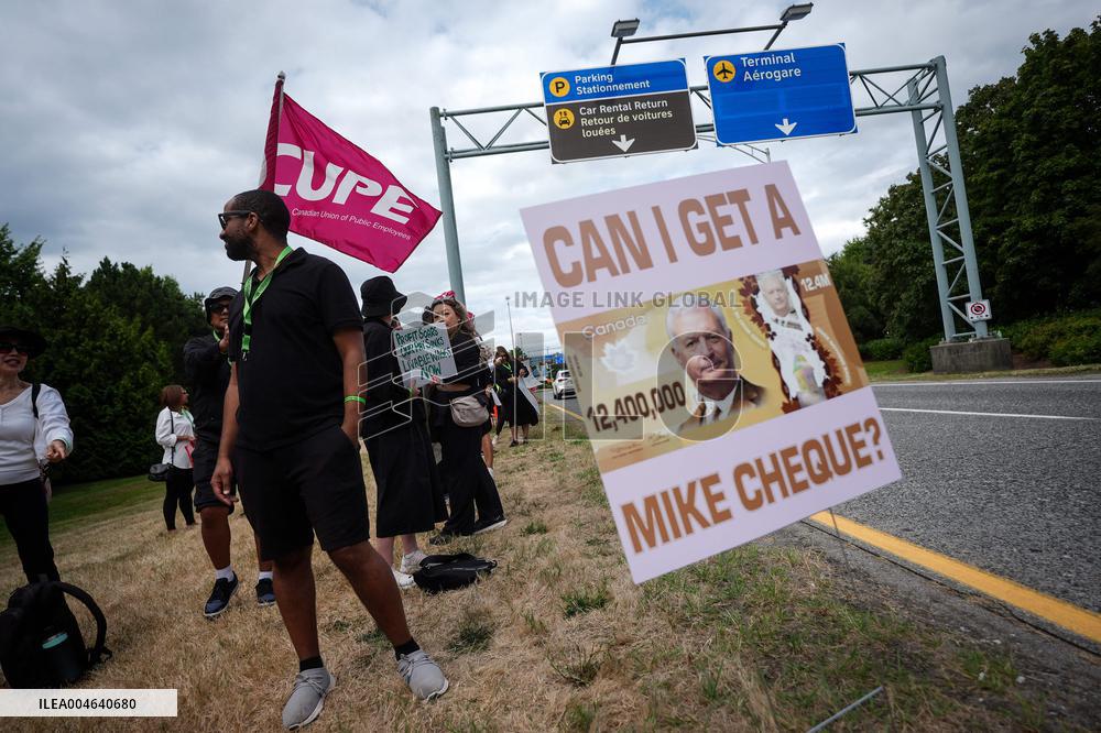 Air Canada The Social Movement Grows - Canada