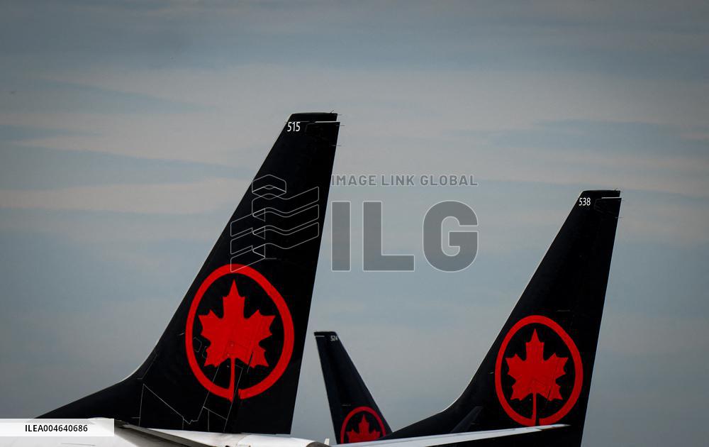 Air Canada The Social Movement Grows - Canada