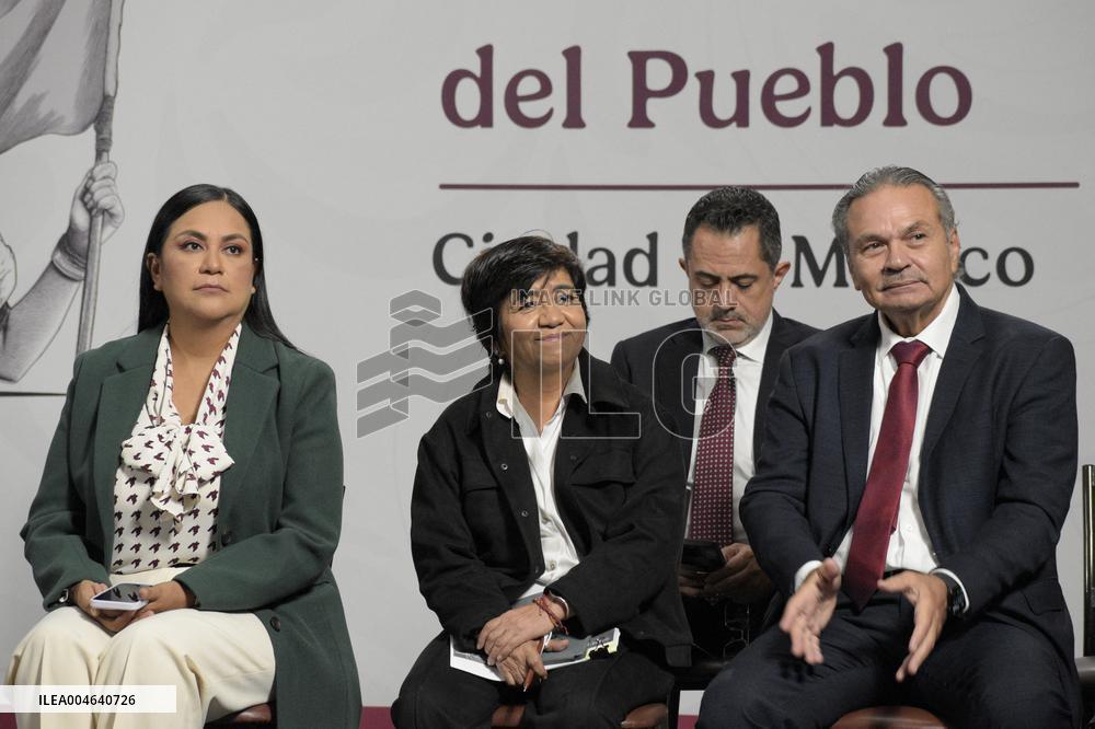 Mexican President Claudia Sheinbaum Holds Briefing Conference - Mexico