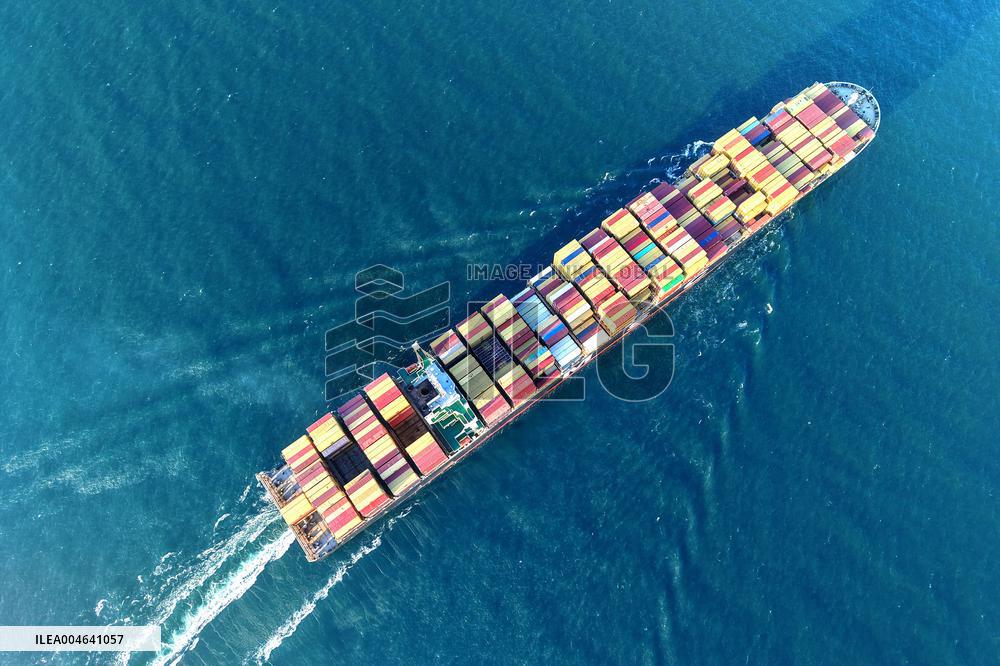 Container Shipping in Qingdao Port